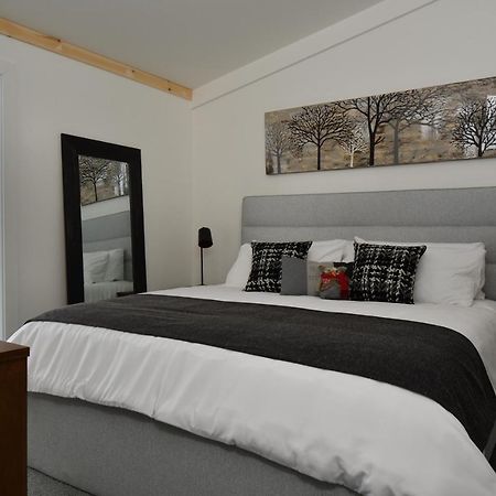 Destination Owl'S Head - Mtn Haus Hotel Mansonville Екстериор снимка